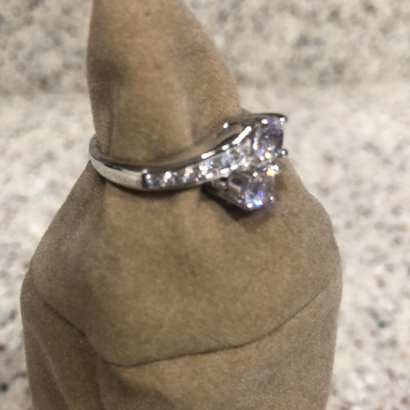 🆕 Covenant Fashion - Double Round Cut Ring - Picture 3 of 3